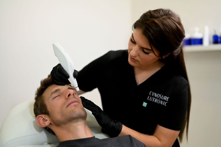 aesthetic nurse performing nonsurgical eye lift in arnprior ontario